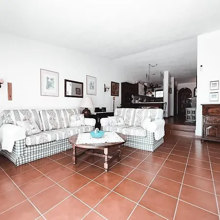 Charming Spanish Style Bungalow, Bbq,wf,terrace Mir09