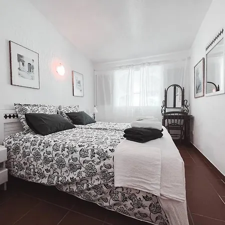 Charming Spanish Style Bungalow, Bbq,wf,terrace Mir09 Costa Adeje (Tenerife)