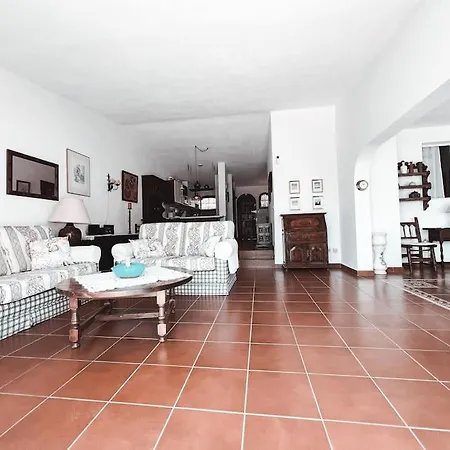 Apartment Charming Spanish Style Bungalow, Bbq,wf,terrace Mir09 *