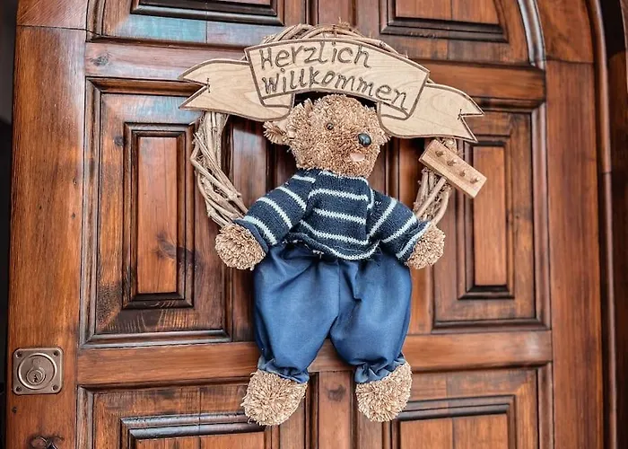 Charming Spanish Style Bungalow, Bbq,wf,terrace Mir09 *