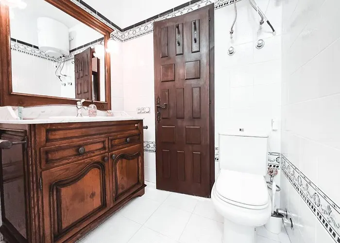 Charming Spanish Style Bungalow, Bbq,wf,terrace Mir09 Apartament