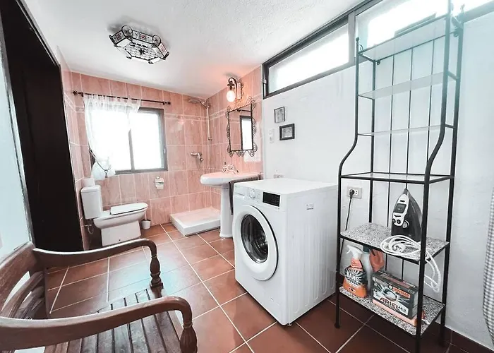 Charming Spanish Style Bungalow, Bbq,wf,terrace Mir09 Costa Adeje (Tenerife)