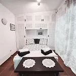 Charming Spanish Style Bungalow, Bbq,wf,terrace Mir09 Appartement *